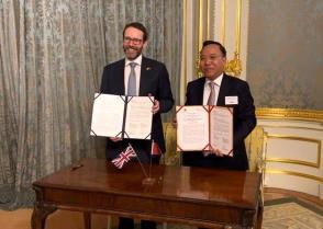 Việt Nam, UK boost partnership in trade, clean energy