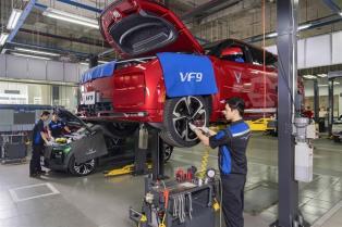 VinFast trains over 3,000 automobile and electric motorbike technicians