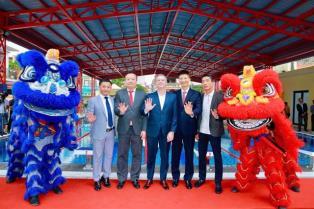 APM Terminals promotes water safety, swimming skills for 700 students in Hải Phòng