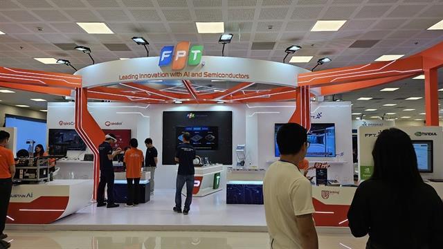 Tech stocks surge amid market uncertainty in Nov