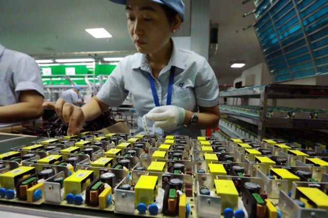 Việt Nams GDP growth to outpace region peers: Oxford Economics