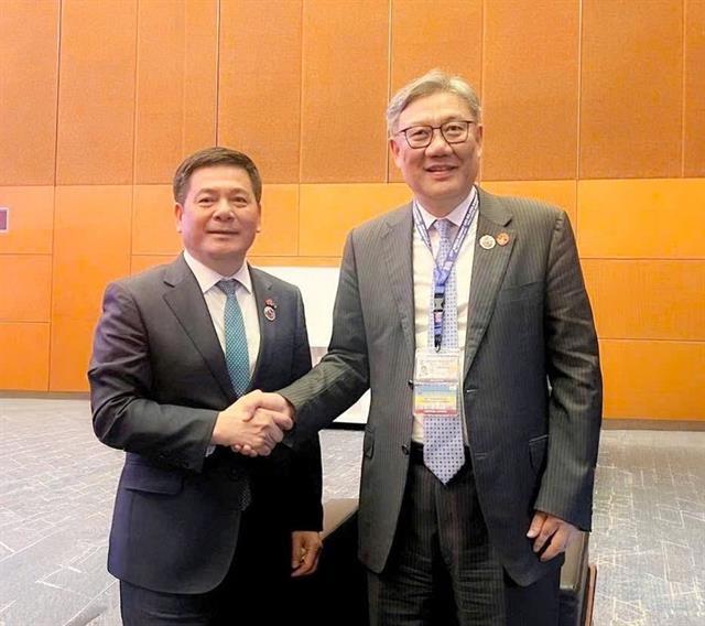 Việt Nam, China strengthen bilateral trade cooperation