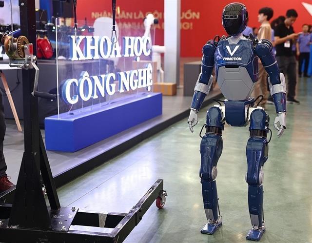 Large enterprises urged to lead Việt Nams economy-wide digital transformation