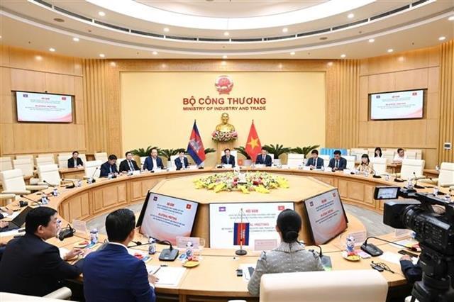 Việt Nam, Cambodia seek ways to bolster economic, trade ties