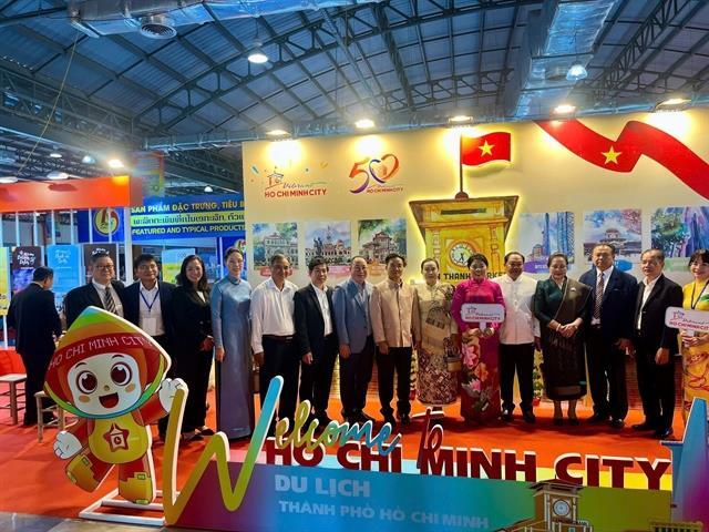 Việt Nam, Laos boost trade at Savannakhet expo