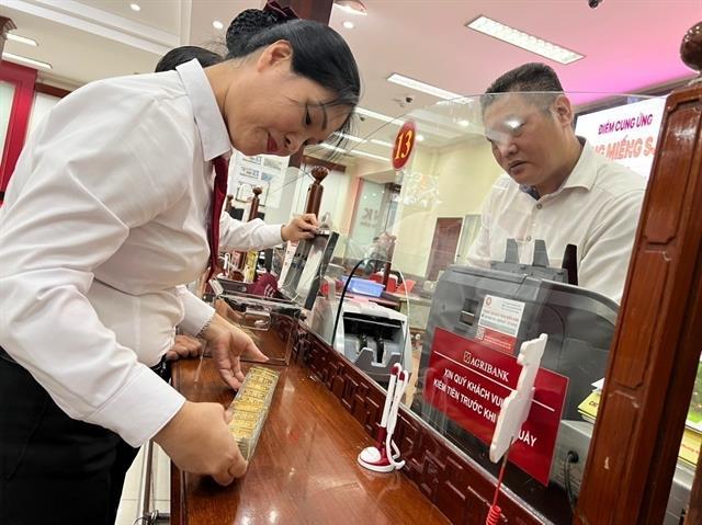 SBV asks licensed gold retailers to display signage amid market volatility