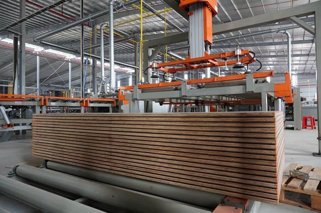 Hòa Phát ventures into high-end flooring production