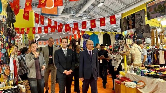 Green Vietnamese products shine at Paris intl fair