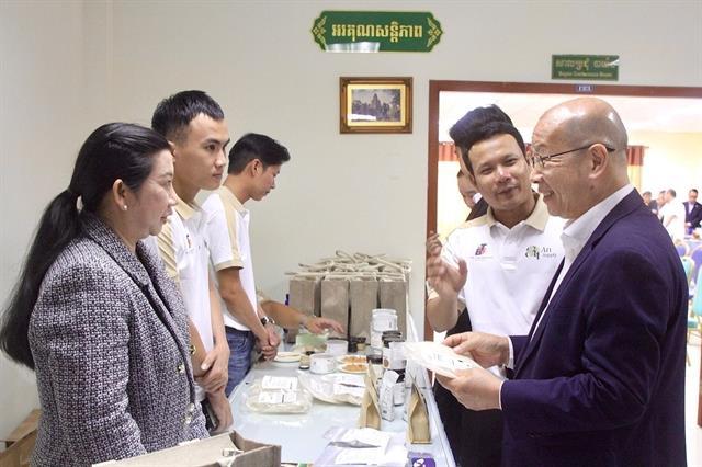 Việt Nam, Cambodia strengthen trade cooperation