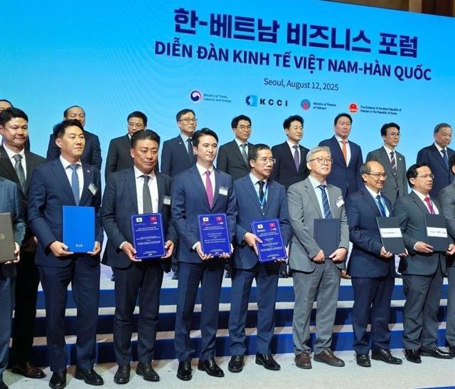 Upbit and MBBank join forces to launch Việt Nams first digital trading platform
