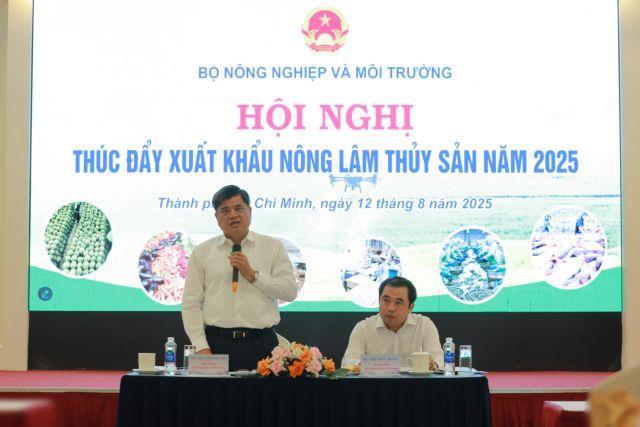 Việt Nams agro-forestry-fishery exports on track to hit 65b target despite challenges