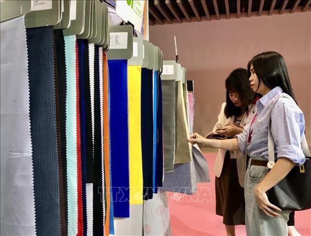 Threading the needle: Việt Nam textiles weave new strategy for export growth