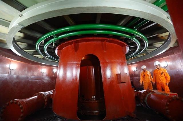 Deputy PM urges tough penalties for delays in power projects