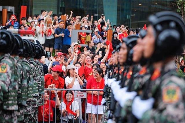 Hà Nộis retail sales, consumer service revenue up 12.6 per cent in eight months