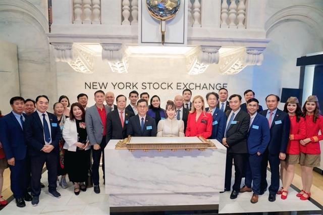 Billionaire Nguyễn Thị Phương Thảo meets NYSE leader amid market gains