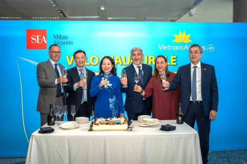 Vietnam Airlines Inaugurates direct Hà Nội–Milan route