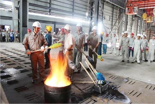 VN giants post record profits