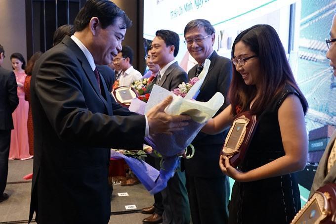 Forestry, wood exports to top 9b