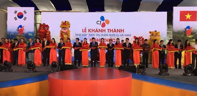 CJ Group opens feed plant in Ha Nam