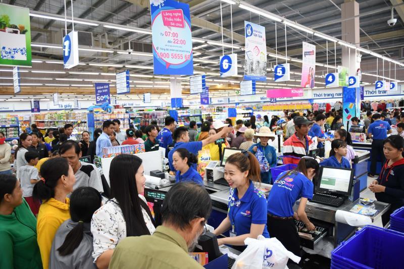 Co.opmart, Co.opXtra offer over 100 cosmetic lines at VND100,000