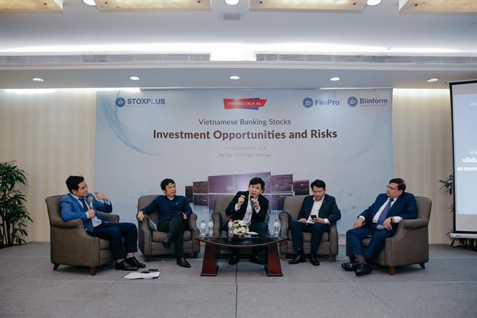 Banking sector to enjoy strong 2018: experts