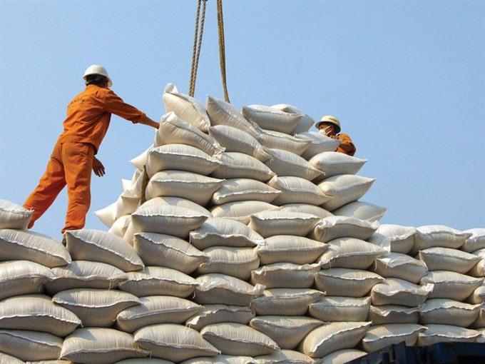 VN earns US1.1bn from rice exports in Jan-Apr