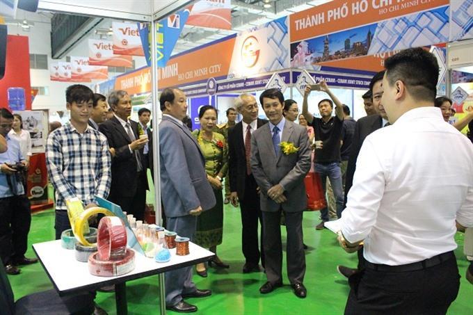 Trade fair to display best Vietnamese, Lao products