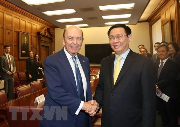 Deputy PM discusses trade, investment with US officials