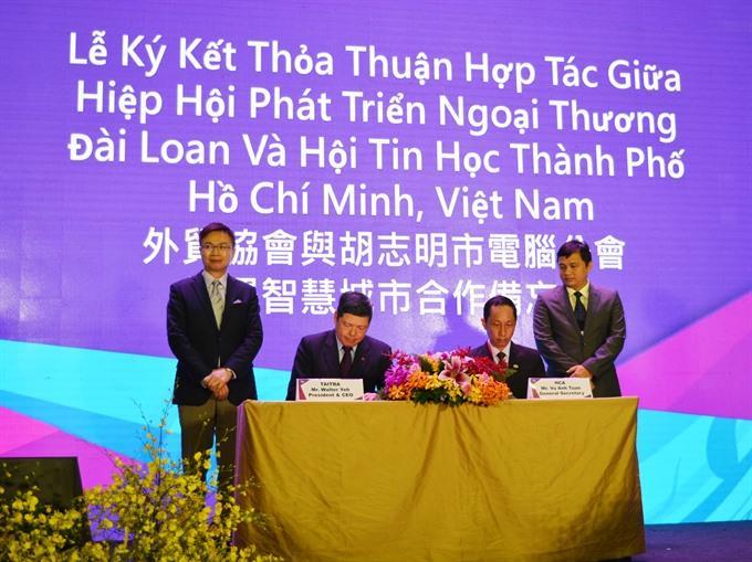 HCM City Computer Association, TAITRA ink deal