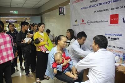Lotte Mart helps Operation Smile