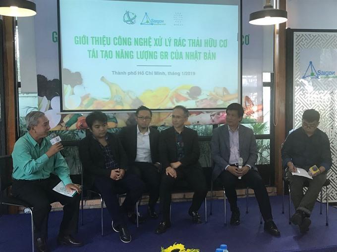 Closed-loop waste processing could solve Viet Nams waste problems: experts