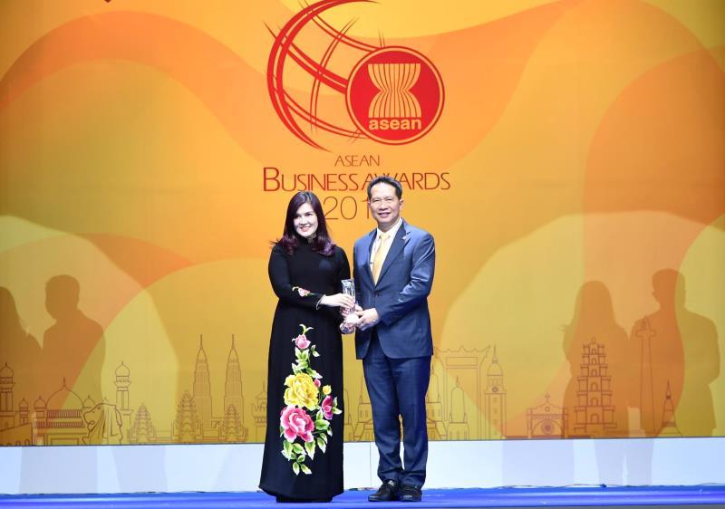 Vietjet honoured as ASEANs best aviation enterprise in 2019