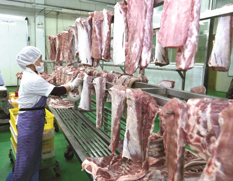 Inflation to remain below 4 per cent in 2020: officials