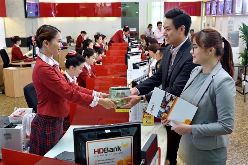 HDBank unveils 215m credit package to oil retailer