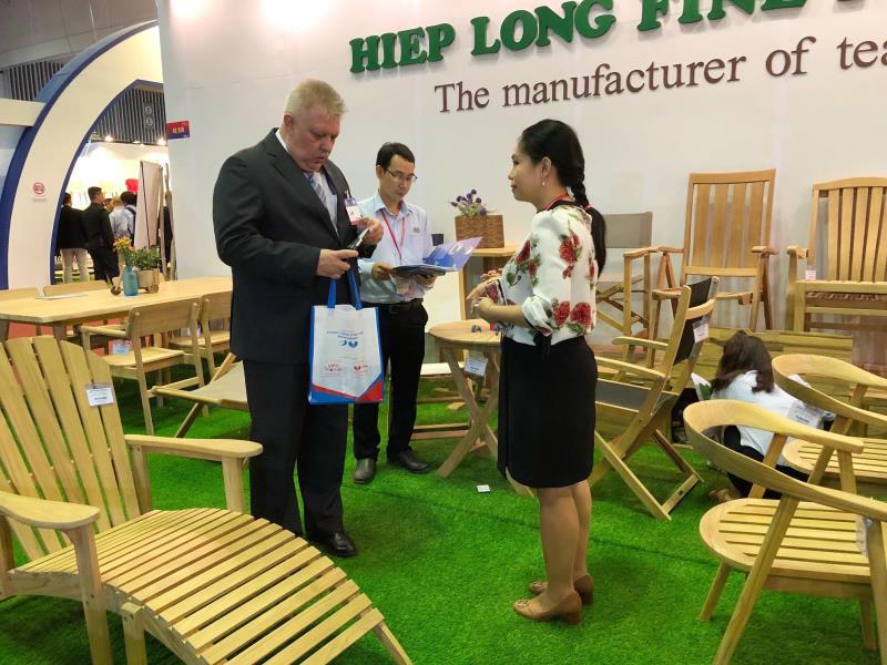 Intl furniture, home accessories fair opens in HCM City