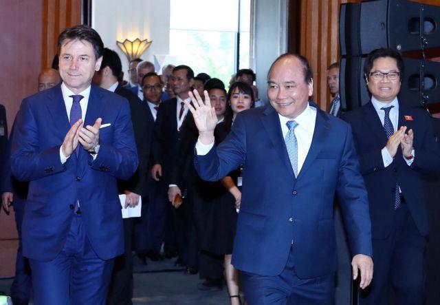 PM Phuc courts Italian businesses