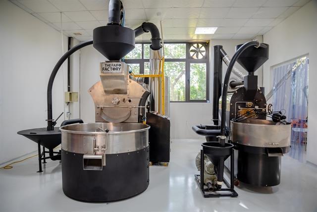 Essential oil project launched in Hoi An