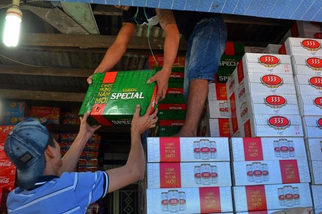 VN shares buoyed late in trading