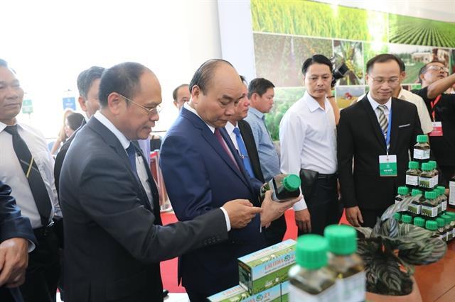 PM urges Tra Vinh to do everything to ensure growth