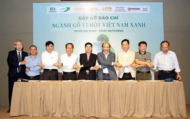 VN wood products industry vows to develop in sustainable, responsible manner