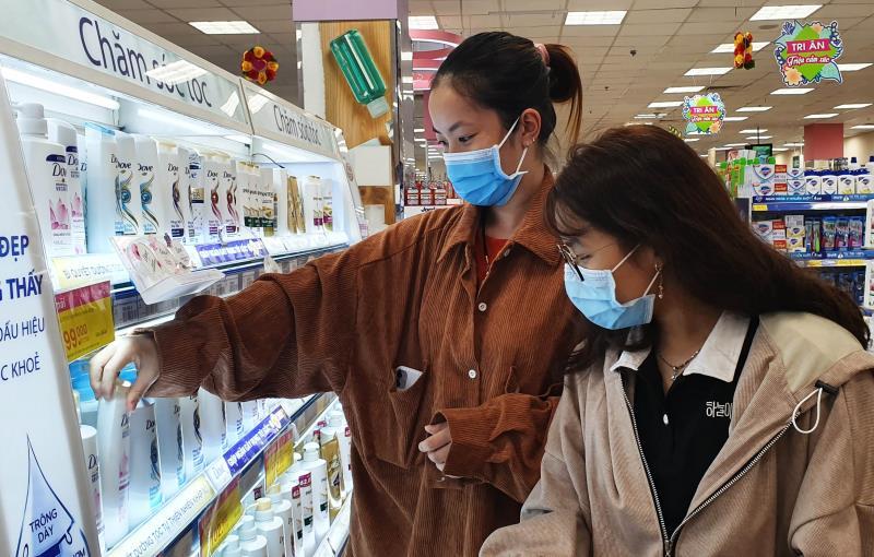 Buy quality goods at extremely cheap prices at Viet Nams largest supermarket chain