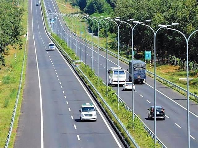 Govt proposes investment options to develop North-South Expressway