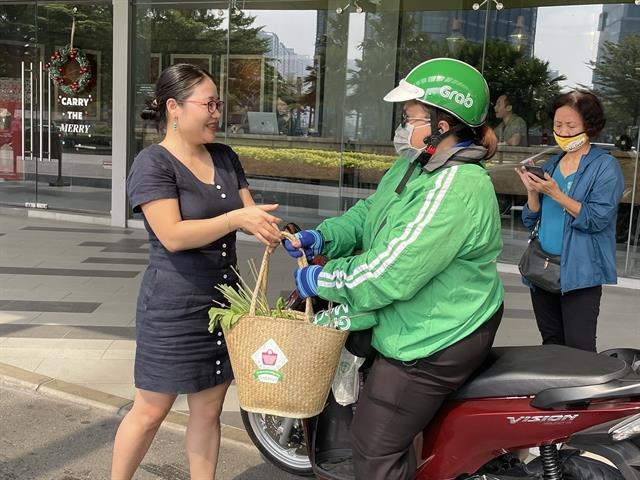 Grab app offers sale of goods from traditional markets