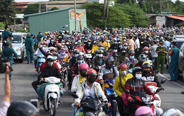 HCM City pleads with workers to return to work