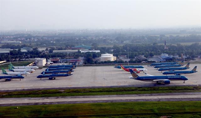 Airlines assist passengers with ticket refunds and exchanges