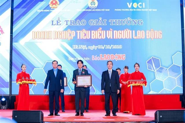 Enterprise and social responsibility efforts in the context of COVID-19