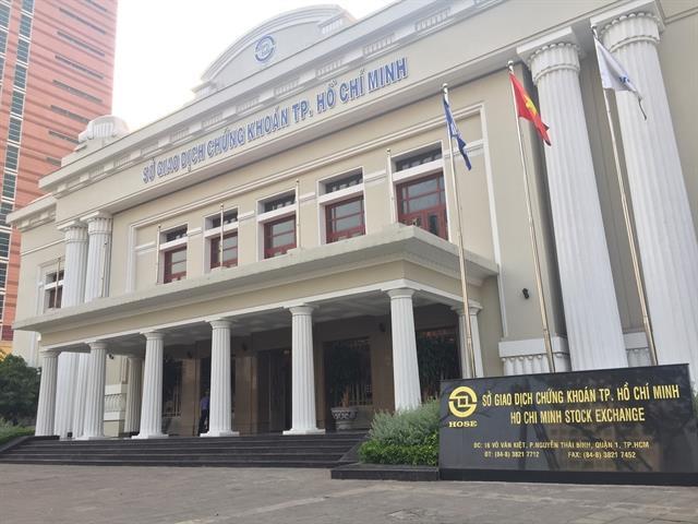 10 companies mull temporary move from overburdened HCM City bourse to Ha Noi