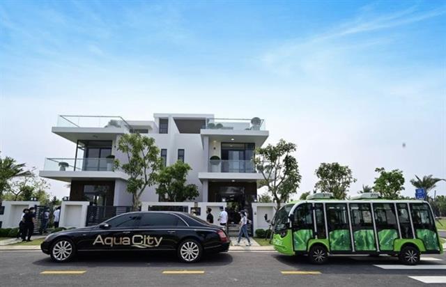 Novaland opens show houses for Aqua Citys Phoenic Island