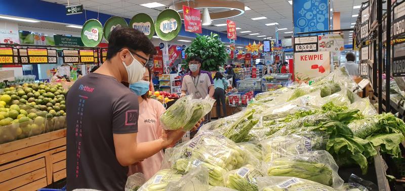 Co.opmart supermarkets offer big discounts on heat-relief products