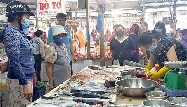 HCM City drafts plan to reopen traditional markets